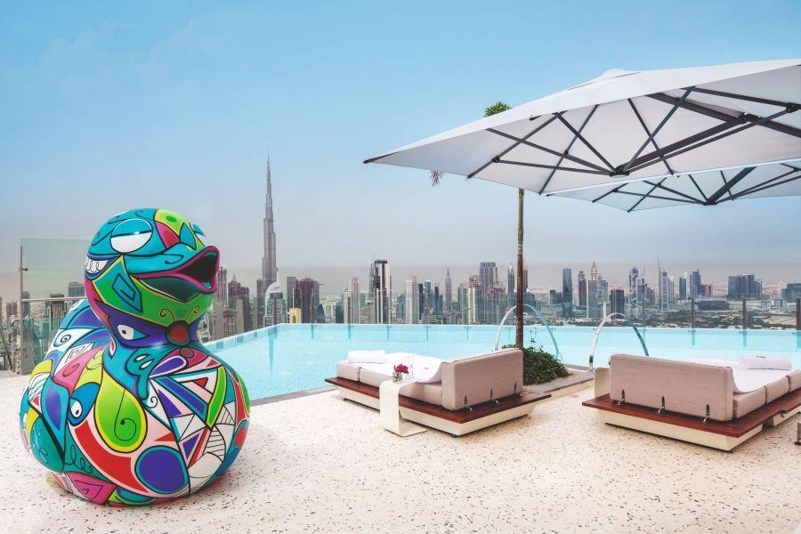 SLS Dubai piscine